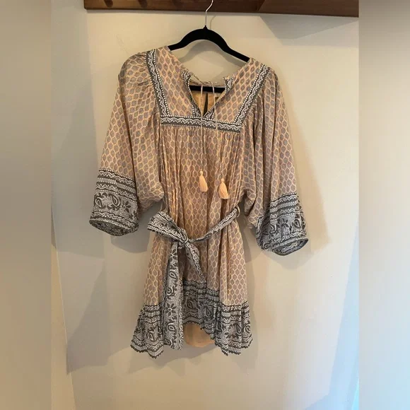 CLEOBELLA Magdalena Mini Dress in Scallop Block Print. Size medium - Picture 5 of 9